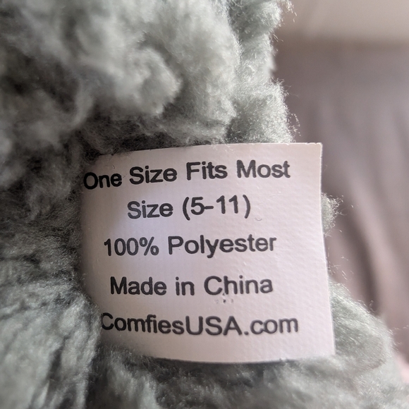 Cozy Women's Slippers - One Size Fits From 5-11 2 Pairs - Picture 7 of 7